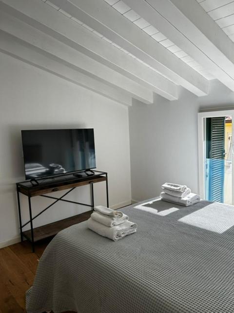 Waterfront Balcony I Grani 5 Resort Grand Suite ลีวอร์โน ภายนอก รูปภาพ
